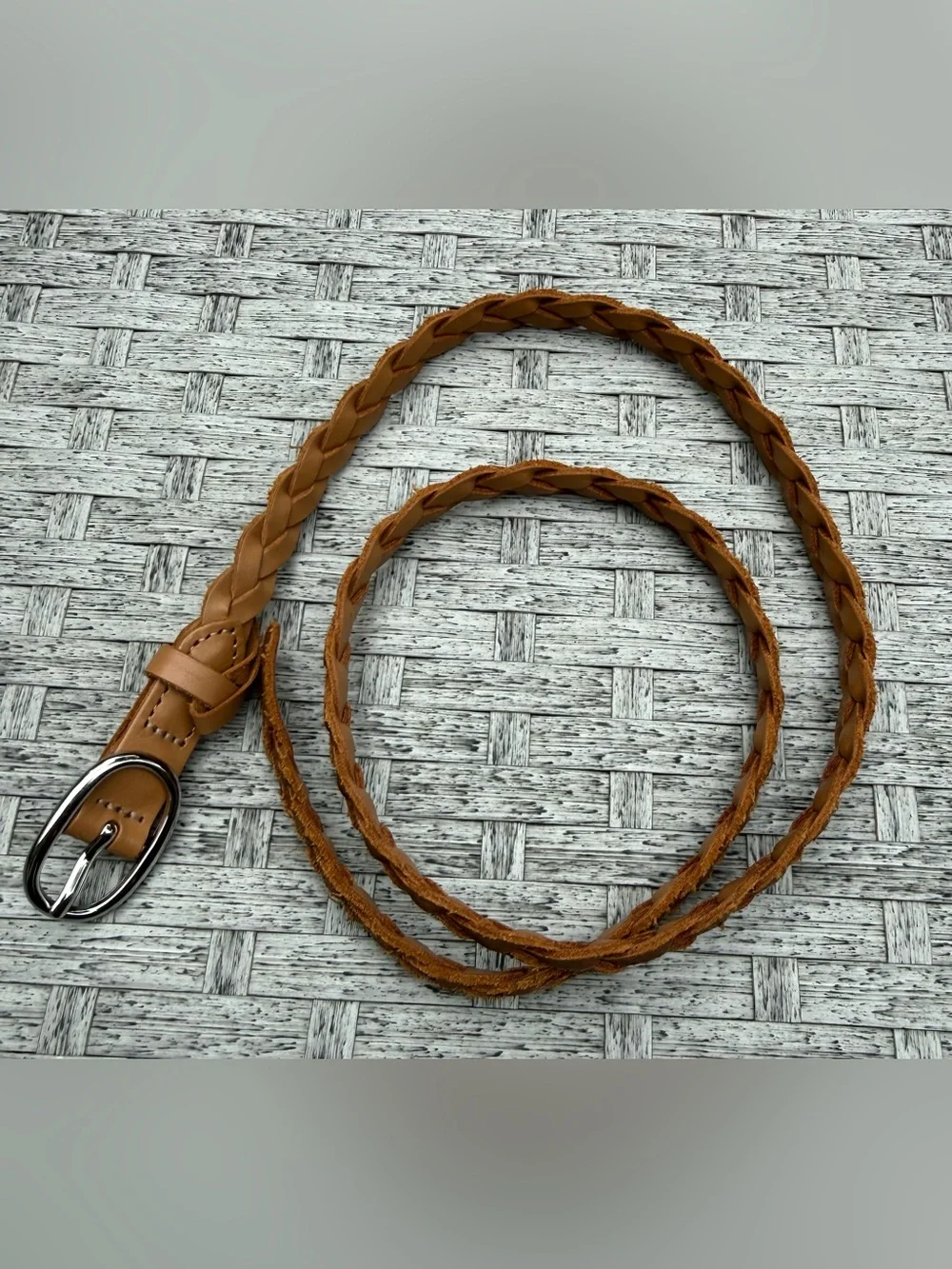 Old Navy Braided Cow Leather Brown/Than Belt Size XS/S 37”x0.5”
